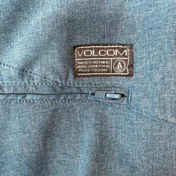 VOLCOM 9" Surf and Turf Hybrid Shorts 20" Outseam in Turquoise Men's 30 Waist - Picture 8 of 11